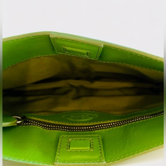 Authentic Tod’s mini bag with green leather lining and strap! - Picture 3 of 3
